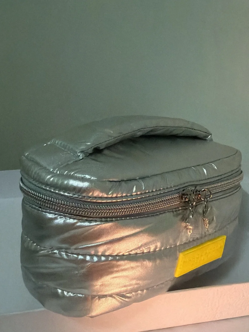 New,unused Small Marc Jacobs Beauty Metallic Silver Quilted Cosmetic Case